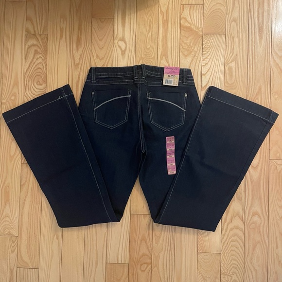 Route 66 Flared Jeans - Picture 2 of 4